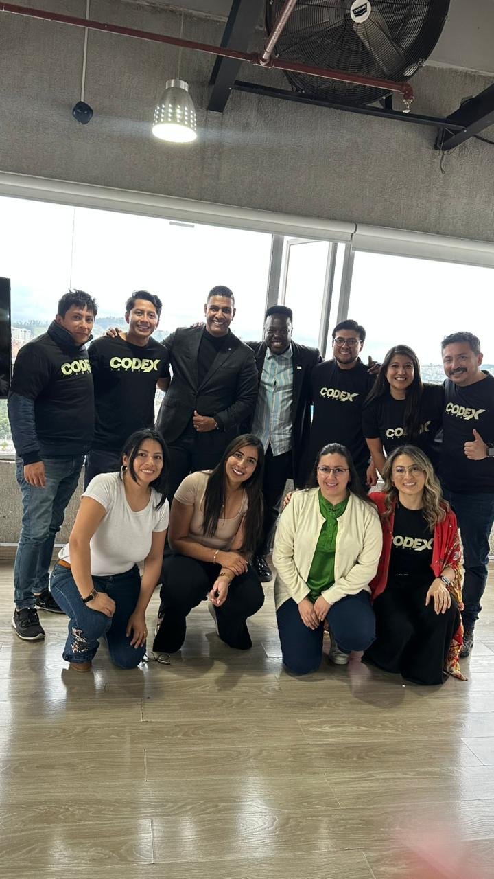 Equipo de CODEX TRADE al cierre del evento en Quito